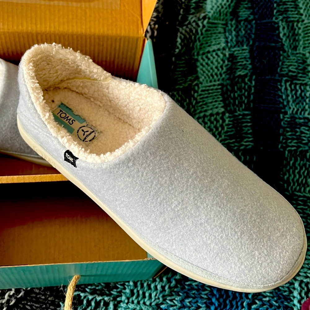 Toms Ezra Mid grey reprieve two tone felt slipper/shoe